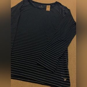 Women’s American Eagle Ultimate T XL Long Sleeve